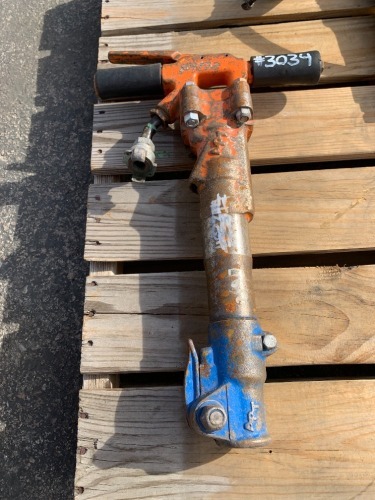 2017 APT 117PVG 35# AIR HAMMER. s/n:510620 --(LOCATED IN COLTON, CA)--