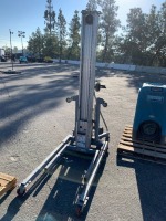 2018 GENIE SLC18 MATERIAL LIFT, 18' lift. s/n:SLCP-79391 --(LOCATED IN COLTON, CA)--