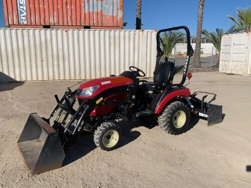 2022 YANMAR SA223 UTILITY TRACTOR, 3cyl 21hp diesel, gp bucket, front loader attachment, 4x4, 3-point hitch, rear scraper, 291 hours indicated. s/n:YMJS0025LMT420049