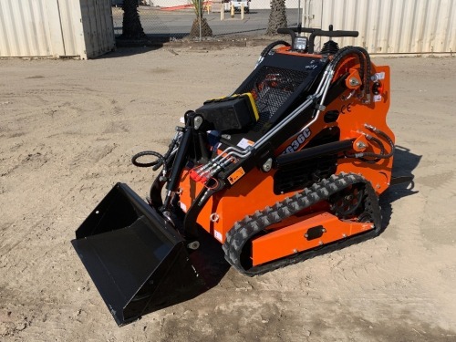 UNUSED 2024 EGN EG36C WALK-BEHIND CRAWLER SKIDSTEER LOADER, gp bucket, aux hydraulics. s/n:EG36C241019