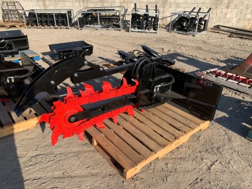 UNUSED GIYI GY-D380 TRENCHER ATTACHMENT, fits skidsteer. s/n:DKGJ380240933 --(LOCATED IN COLTON, CA)--