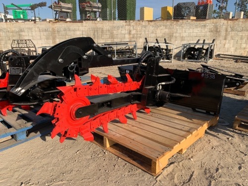 UNUSED GIYI GY-D380 TRENCHER ATTACHMENT, fits skidsteer. s/n:DKGJ380240931 --(LOCATED IN COLTON, CA)--