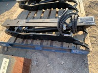 UNUSED GIYI 5T HYDRAULIC THUMB ATTACHMENT, fits mini excavator. s/n:MZJ5T2410130 --(LOCATED IN COLTON, CA)--