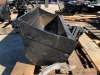 UNUSED 32" HYDRAULIC TILT BUCKET. --(LOCATED IN COLTON, CA)-- - 2