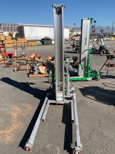 2019 GENIE SLC-24 MATERIAL LIFT, 24' lift. s/n:SLCP-82243 --(LOCATED IN COLTON, CA)--