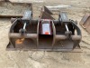 2016 BOBCAT 7168340 GRAPPLE BUCKET. s/n:AF0R05865 --(LOCATED IN COLTON, CA)--