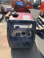 2017 HONDA EU3000IH GENERATOR, 3kw, gasoline. s/n:EAVJ-1142181 --(LOCATED IN COLTON, CA)--