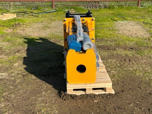 2024 TOFT TOFT1000 HYDRAULIC BREAKER ATTACHMENT. s/n:TOFTJW50Z2236 --(LOCATED IN MADERA, CA)--