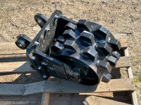 2024 GIYI COMPACTION WHEEL ATTACHMENT, fits CAT 305. s/n:YSL305241117 --(LOCATED IN MADERA, CA)--