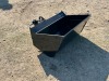 2024 GIYI 5T HYDRAULIC TILT BUCKET, fits excavator. s/n:QXD5T241228 --(LOCATED IN MADERA, CA)-- - 2