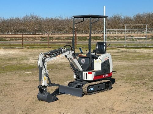 2024 BATTLER ET12M6 MINI HYDRAULIC EXCAVATOR, gp bucket, thumb, aux hydraulics, backfill blade, canopy. s/n:ET12M6700821