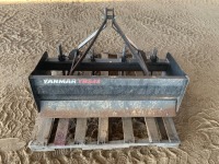 YANMAR YBS48 REAR SCRAPER ATTACHMENT, fits utility tractor. s/n:1381184 --(LOCATED IN MADERA, CA)--