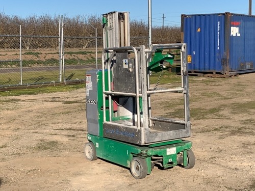 2016 GENIE GR20 PERSONNEL LIFT, electric, 20' lift, 134 hours indicated. s/n:GR16P-41686