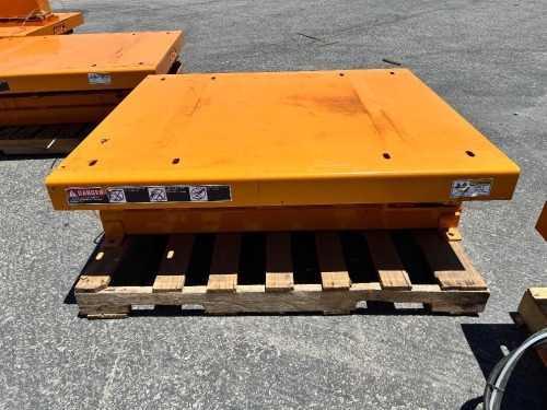 BHS LT-NS SCISSOR LIFT TABLE, 4,000#. s/n:LP182504 --(LOCATED IN COLTON, CA)--
