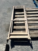 TILE/BRICK SAW STAND --(LOCATED IN COLTON, CA)--