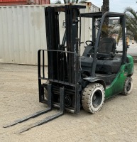 2018 TOYOTA 8FGU25 FORKLIFT, 5,000#, 80" mast, 3-stage, 189" lift, sideshift, dual fuel, canopy, solid tires. s/n:8FGU25-85875 --(DOES NOT RUN)-- --(LOCATED IN COLTON, CA)--
