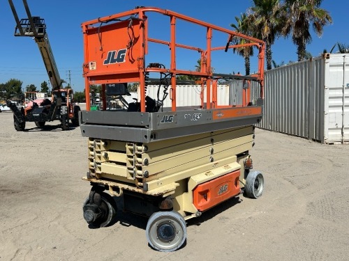 2008 JLG 3246ES SCISSORLIFT, electric 32' lift, extendable platform, 1,161 hours indicated. s/n:0200184800 --(DOES NOT RUN)-- --(LOCATED IN COLTON, CA)--