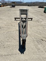 10' TRUSS BOOM, 1,600#. s/n:200601712 --(LOCATED IN COLTON, CA)--