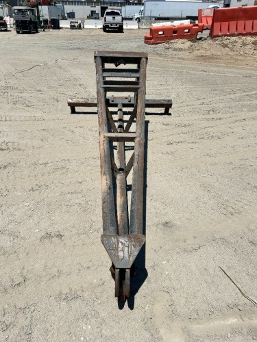 GRADALL 10' TRUSS BOOM, 2,000#. s/n:200529205 --(LOCATED IN COLTON, CA)--