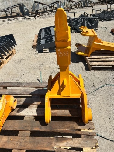 2026 TOFT 06ER RIPPER ATTACHMENT, fits Cat 315 excavator. s/n:TOFTERP2512053 --(LOCATED IN COLTON, CA)--