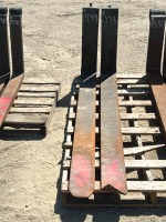SET OF 6' FORKS --(LOCATED IN COLTON, CA)--