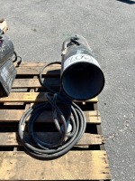 HEAT STAR SPACE HEATER, electric. --(LOCATED IN COLTON, CA)--