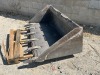 56HDBKT 56" GP BUCKET, fits skidsteer. s/n:667BBB --(LOCATED IN COLTON, CA)-- - 2