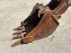 MELROE 18" GP BUCKET, fits mini excavator. s/n:6807530 --(LOCATED IN COLTON, CA)-- - 2