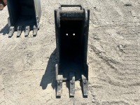 12" GP BUCKET, fits mini excavator. --(LOCATED IN COLTON, CA)--