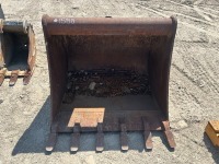 TAG 36" GP BUCKET, fits backhoe. s/n:100212-08 --(LOCATED IN COLTON, CA)--