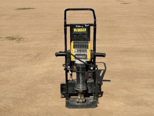 2020 DEWALT D25980 60# DEMO HAMMER. s/n:16116 --(LOCATED IN MADERA, CA)--