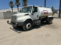 2022 INTERNATIONAL MV607 2,000 GALLON BOBTAIL WATER TRUCK, Cummins 200hp diesel, Eaton Fuller 6-speed, pto, 12,000# front, ff-s-rr, hose reel, 21,000# rear, 31,408 miles indicated. s/n:1HTEUMMMXNH101766