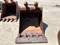 CATERPILLAR 316E 42" GP BUCKET, fits excavator. s/n:NBC05414 --(LOCATED IN COLTON, CA)--