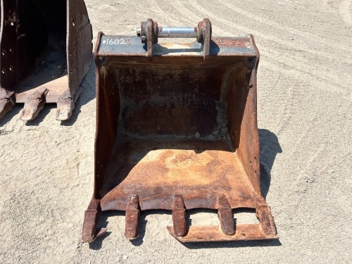CATERPILLAR 36" GP BUCKET, fits excavator. s/n:A4185BK20478 --(LOCATED IN COLTON, CA)--