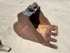 CATERPILLAR 36" GP BUCKET, fits excavator. s/n:A4185BK20478 --(LOCATED IN COLTON, CA)-- - 3