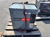 HOBART 600B1-12 24V INDUSTRIAL BATTERY CHARGER. s/n:298CS39641 --(LOCATED IN COLTON, CA)--