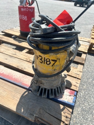 2005 WACKER PS24 2" SUBMERSIBLE PUMP, electric. s/n:5513847 --(LOCATED IN COLTON, CA)--