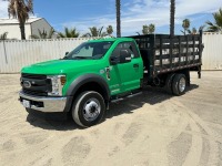 2019 FORD F450 FLATBED TRUCK, 6.7L diesel, automatic, 4x4, 12' flatbed, 4' stake sides, Palfinger lift gate, tow package, 12,800# rear. s/n:1FDUF4HTXKEF71325