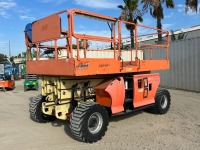 2012 JLG 3394RT ROUGH TERRAIN SCISSORLIFT, dual fuel, 33' lift, 4x4, extendable platform, 698 hours indicated. s/n:0200213478