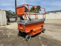 2006 JLG 2646ES SCISSORLIFT, electric, 26' lift, extendable platform. s/n:0200155157