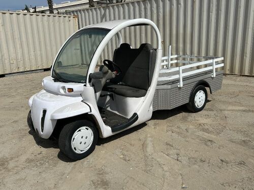 2002 GEM E825 UTILITY CART, electric, canopy, seats 2, 48"x70" flatbed, tow package. s/n:5ASAK27482F019426 --(DOES NOT RUN)-- --(LOCATED IN COLTON, CA)--