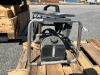 EARLEX STEAM MASTER WALLPAPER STEAMER. --(LOCATED IN COLTON, CA)-- - 2