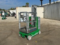 2017 GENIE GR20 PERSONNEL LIFT, electric, 20' lift, extendable platform, 333 hours indicated. s/n:GRR-843