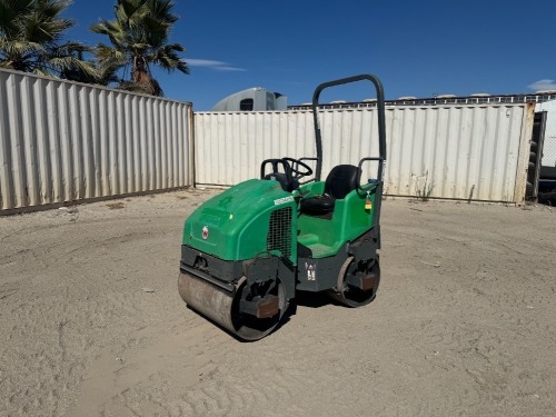 2018 WACKER RD12A VIBRATORY TANDEM SMOOTH DRUM ROLLER, Honda gasoline, 36" drums, 815 hours indicated. s/n:24442176