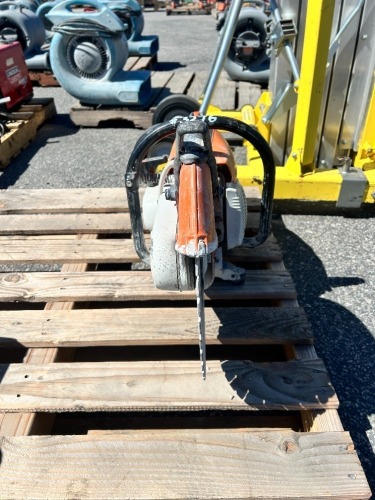 STIHL TS420 14" CUT OFF SAW, gasoline. --(LOCATED IN COLTON, CA)--