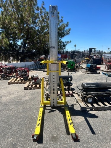 2021 SUMNER 2118 MATERIAL LIFT, 18' lift. s/n:37863 --(LOCATED IN COLTON, CA)--