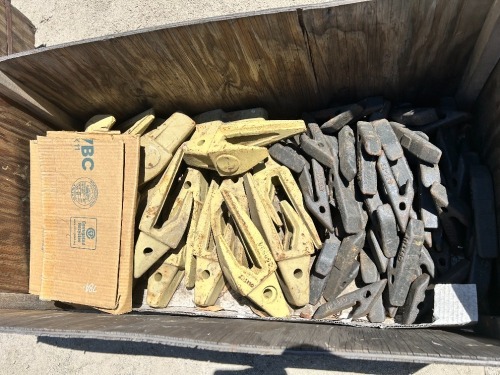 PALLET OF ASST. BUCKET TEETH. --(LOCATED IN COLTON, CA)--