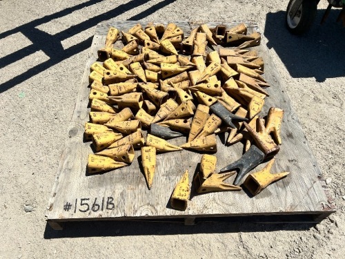 PALLET OF ASST. BUCKET TEETH. --(LOCATED IN COLTON, CA)--