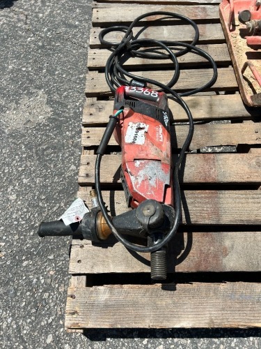 2021 HILTI DD150BS CORE DRILL. s/n:014256 --(LOCATED IN COLTON, CA)--