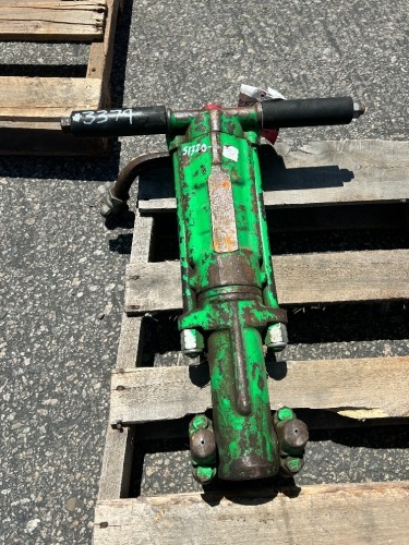 2022 APT M155 50# AIR ROCK DRILL. s/n:M1552104149 --(LOCATED IN COLTON, CA)--